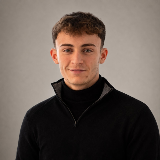 Portrait of Oliver Mackman, marketing and editorial lead at Muswell Rose